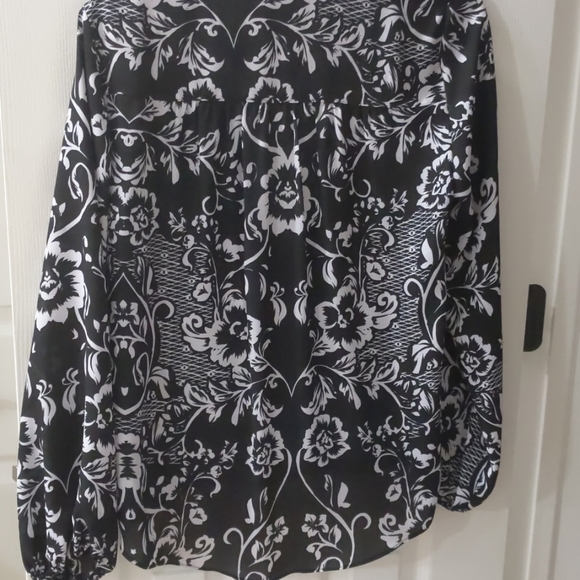 Blouse - Picture 3 of 6